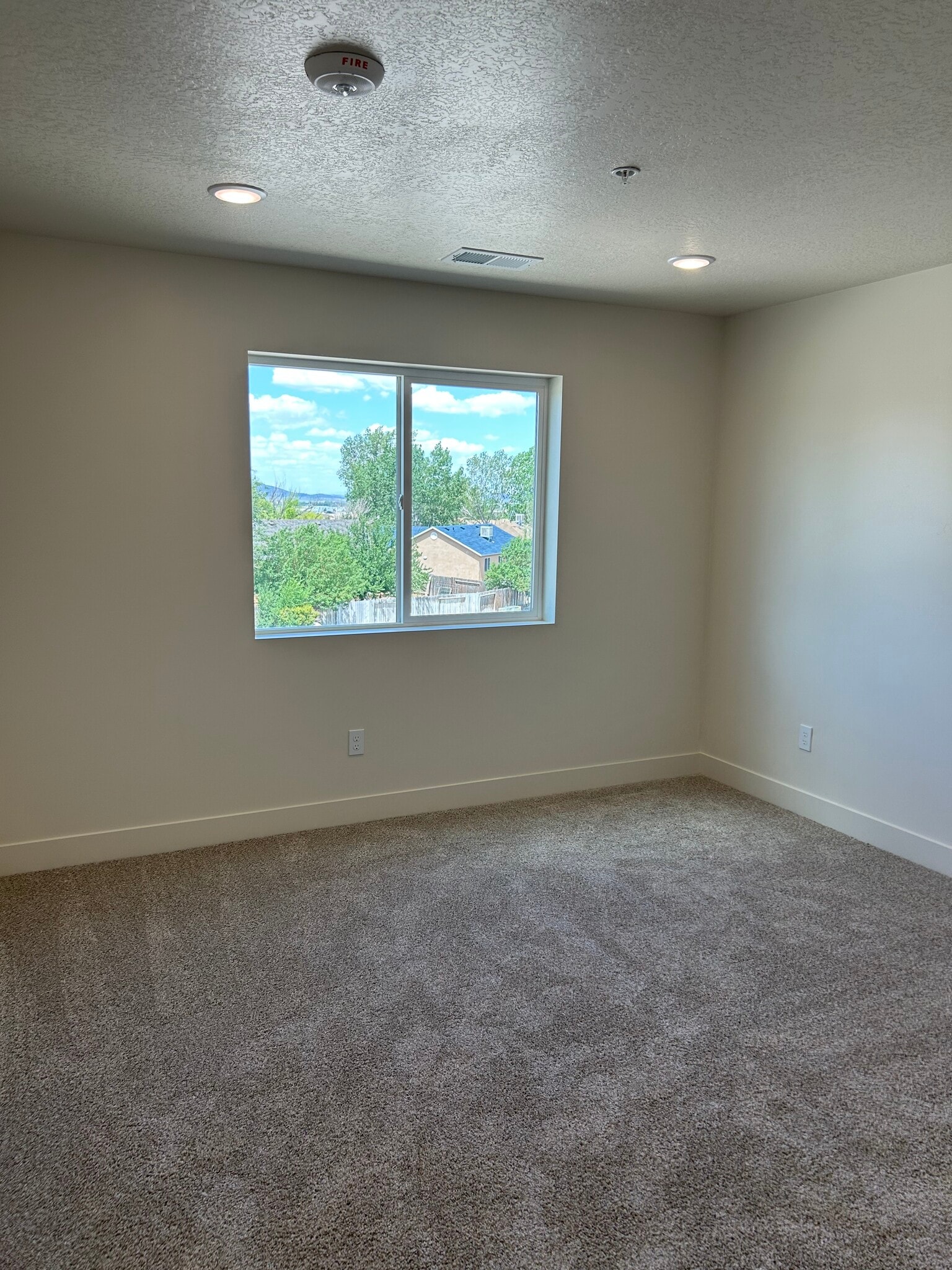 Building Photo - 534 W 1045 N