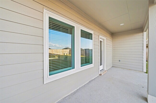 Building Photo - 4307 Camden Lakes St