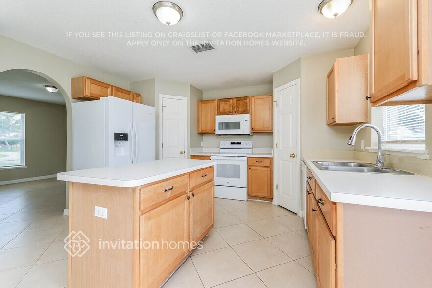 Building Photo - 11203 Dacre Ln