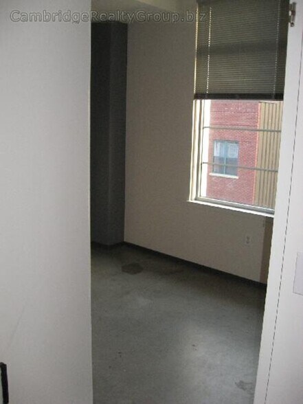 Building Photo - 107 E Berkeley St