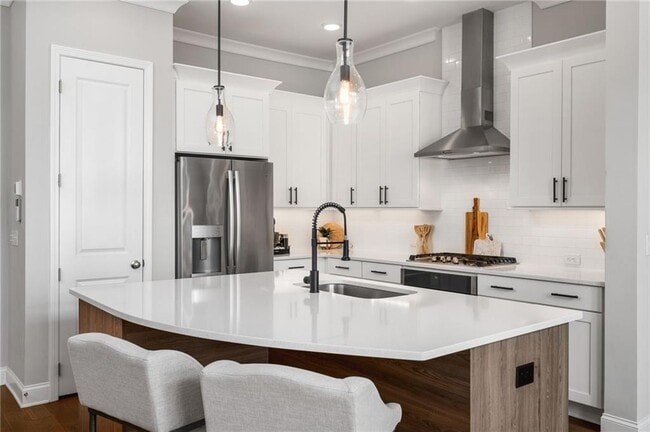 Building Photo - 1093 Kirkland Circle