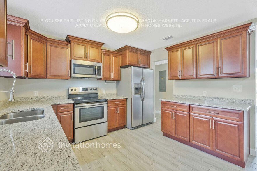 Building Photo - 2527 Oak Summit Dr