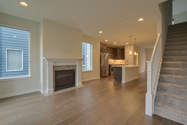 Building Photo - 14661 36th Ct NE