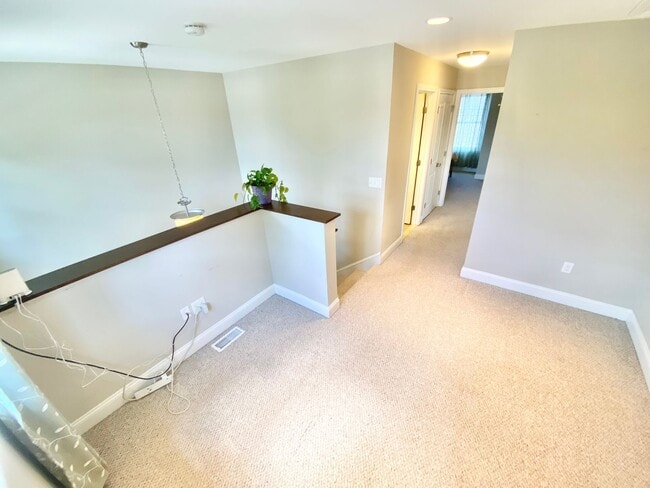 Building Photo - 2 Bedroom Home in Williston VT Available 9...