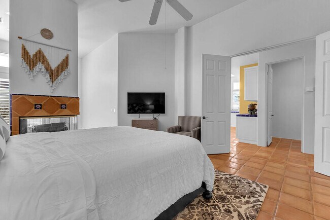 Building Photo - 77440 Calle Ensenada