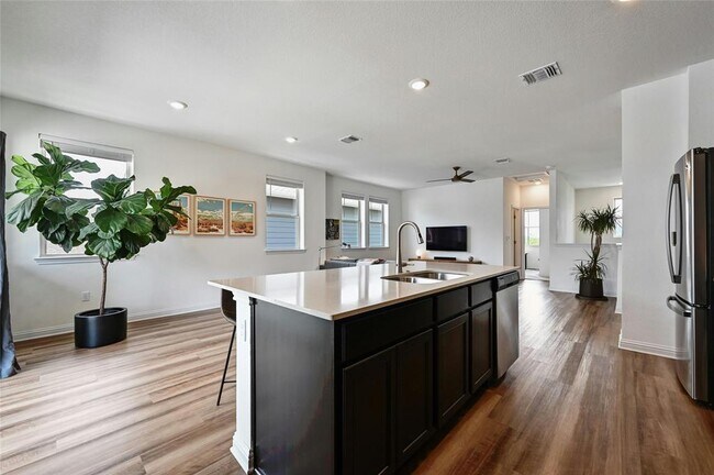 Building Photo - 8100 Mandela Bend