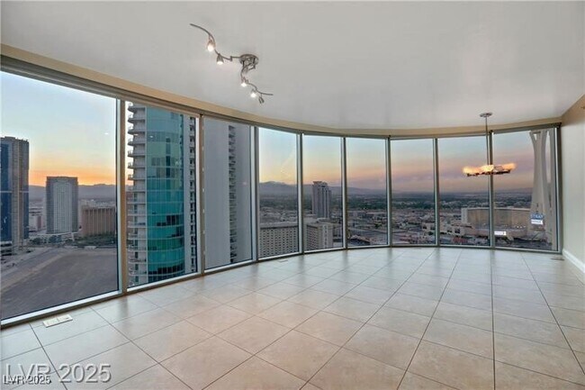 Building Photo - 322 E Karen Ave