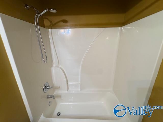 Building Photo - 302 Earnhardt Dr