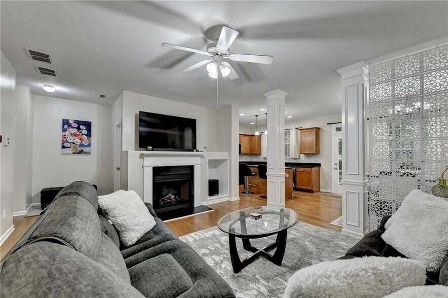 Building Photo - 2602 Pierce Brennen Ct NE
