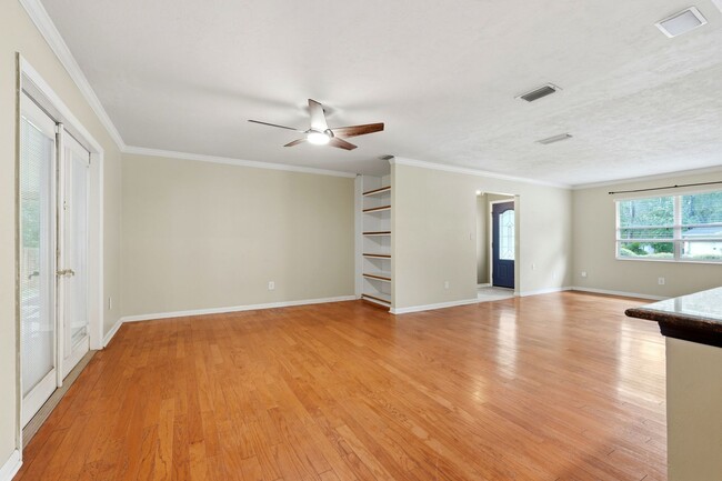 Building Photo - 4731 NW 39th St