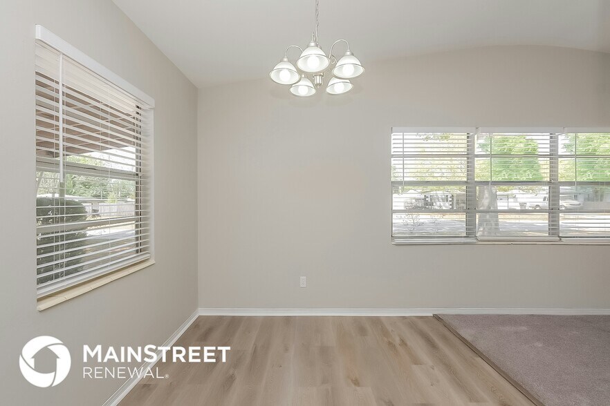 Building Photo - 5290 48th Ave N