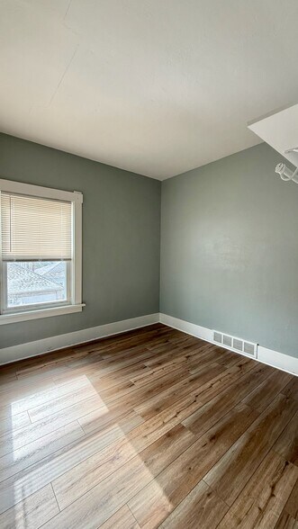 Building Photo - 771 Amherst St