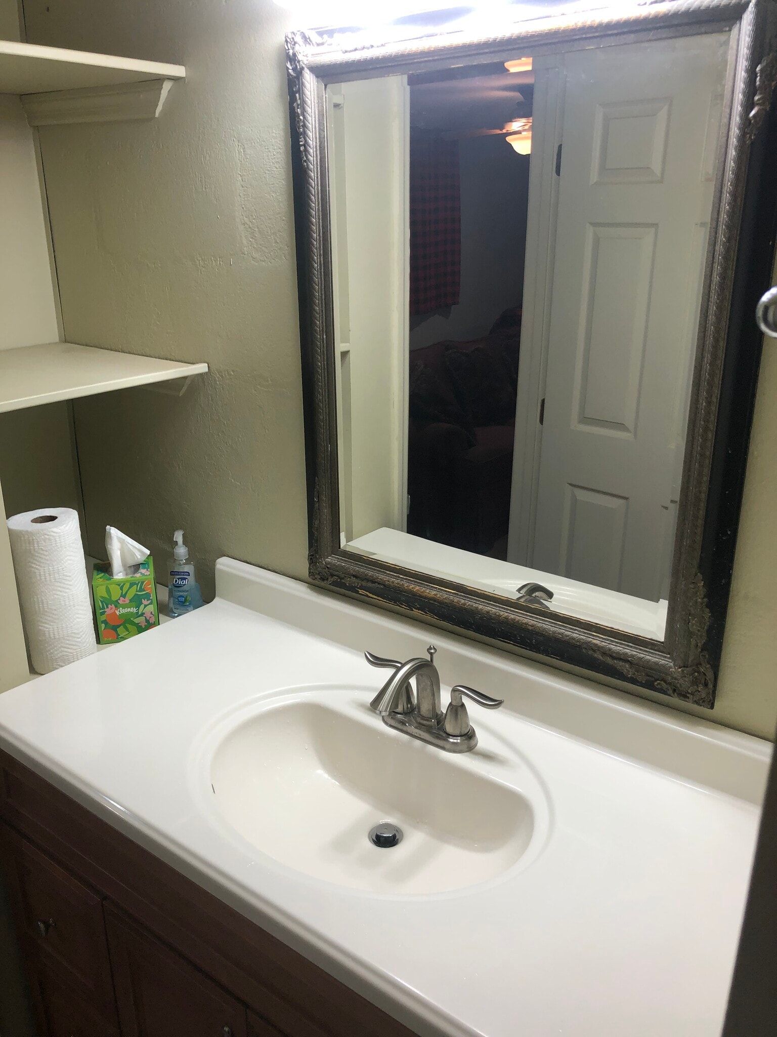 Building Photo - 514 Laurel Ave