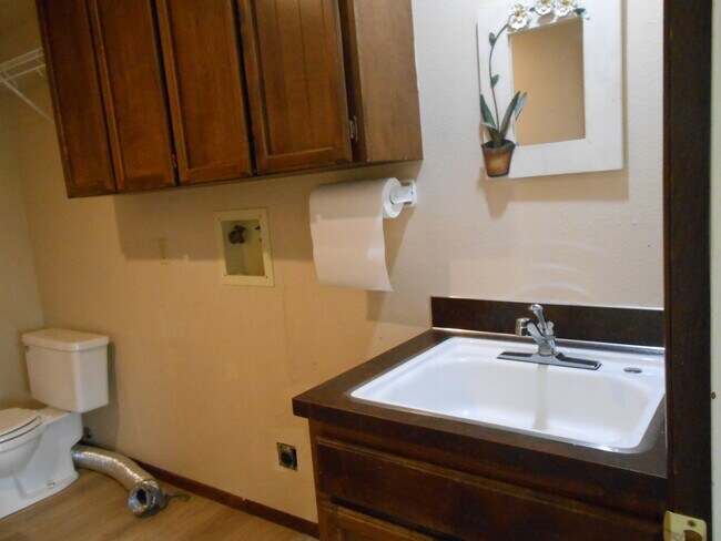 Building Photo - 61360 Keelally Ct