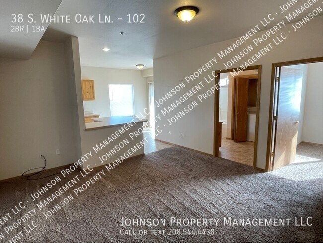 Building Photo - 38 S White Oak Ln