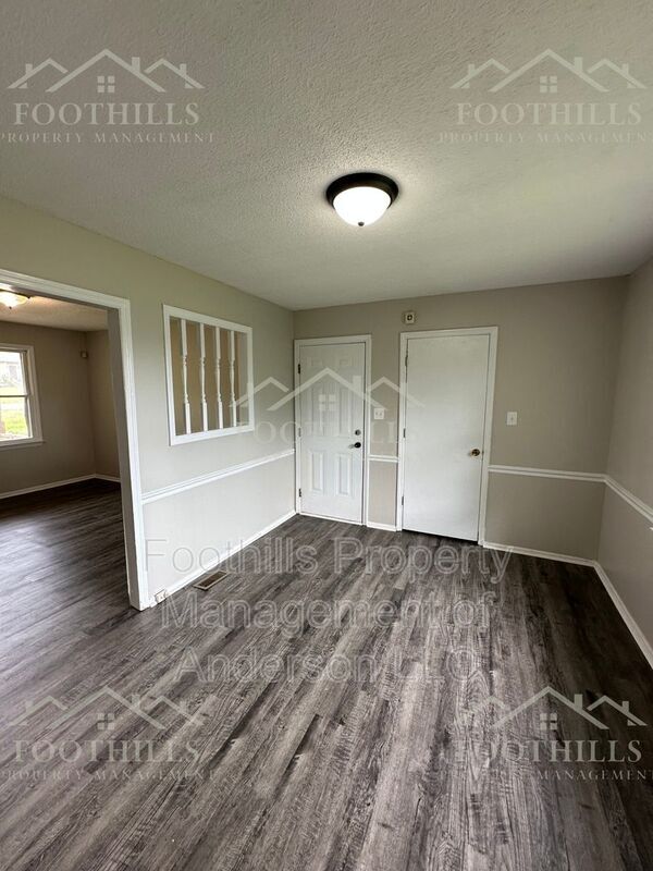 Building Photo - 122 Smith Dr