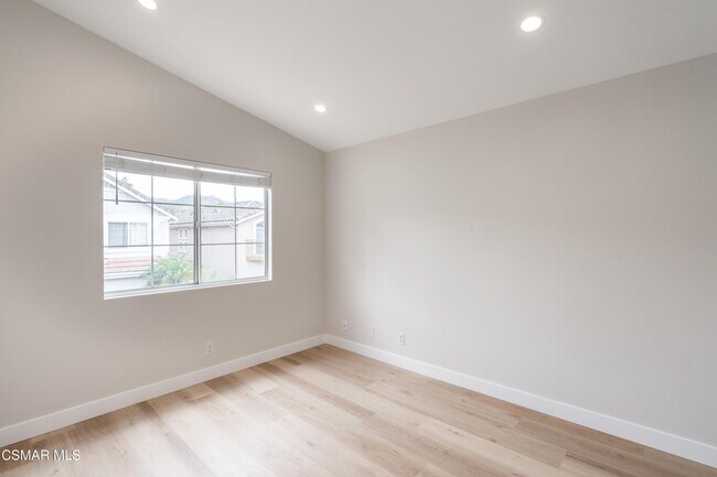 Building Photo - 3109 La Casa Ct