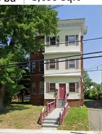 Building Photo - 28 Edgewood St