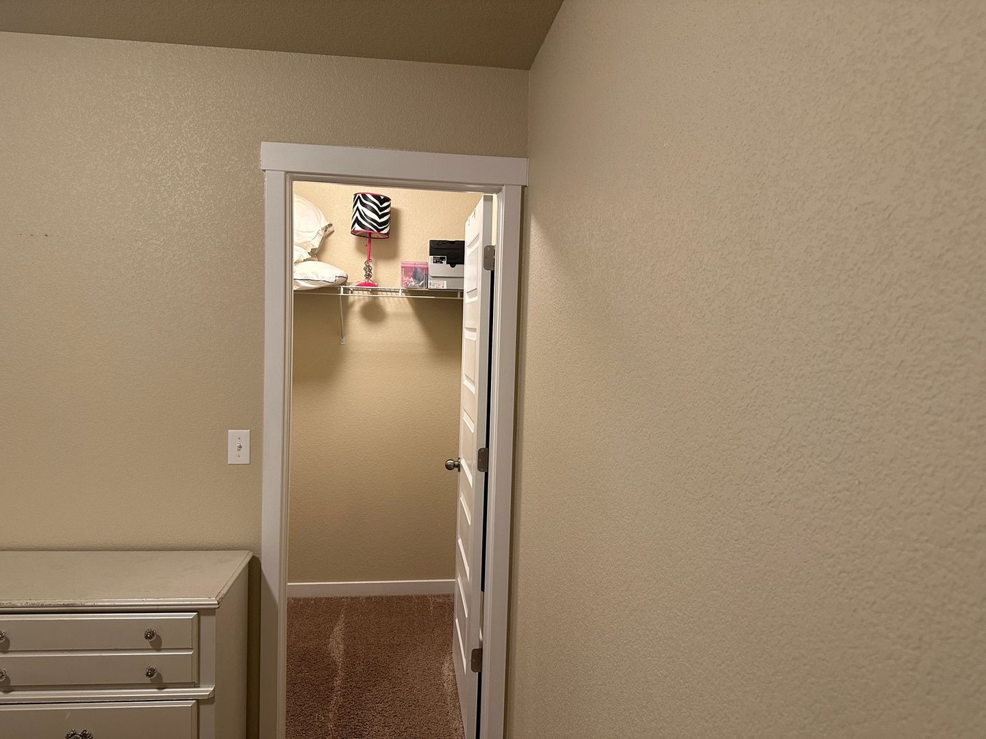 Building Photo - 1290 Antrim Loop