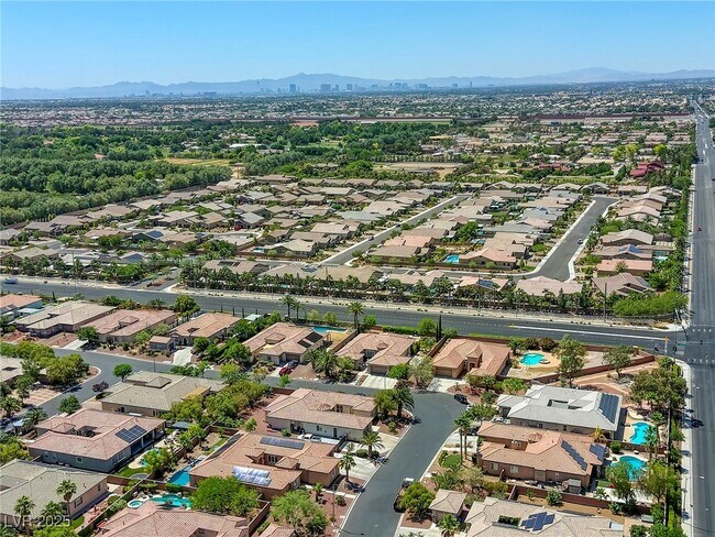 Building Photo - 7286 Mt Kearsarge St