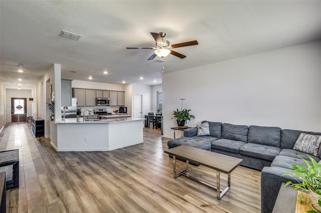 Building Photo - 11425 Silver Queen Dr