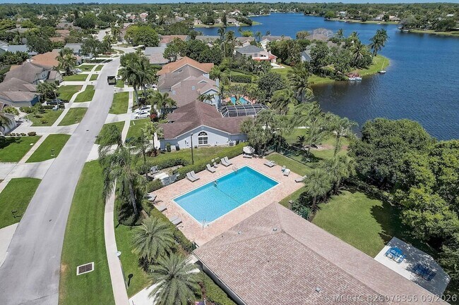 Building Photo - 1487 Windship Cir