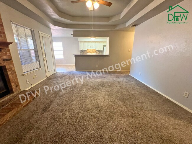 Building Photo - Charming Single-Story 2/2 Duplex with 2-Car Garage Just Steps from Your Back Door – Arlington, TX