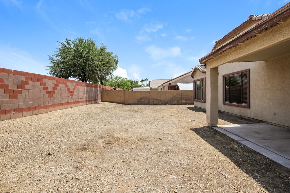 Building Photo - 10866 W Chase Dr