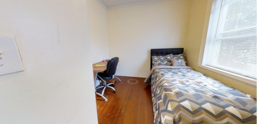 Building Photo - 203 Cherry St