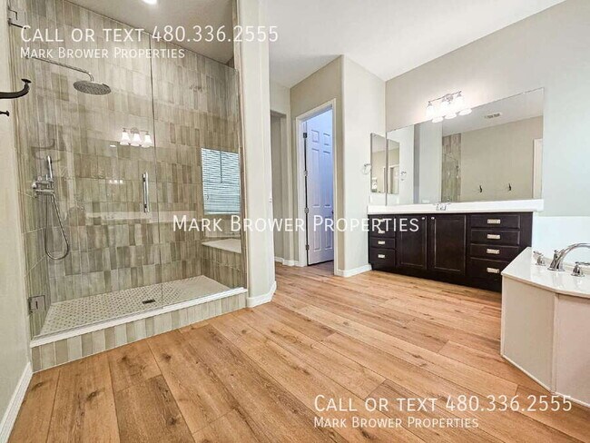 Building Photo - 3345 E Indigo St