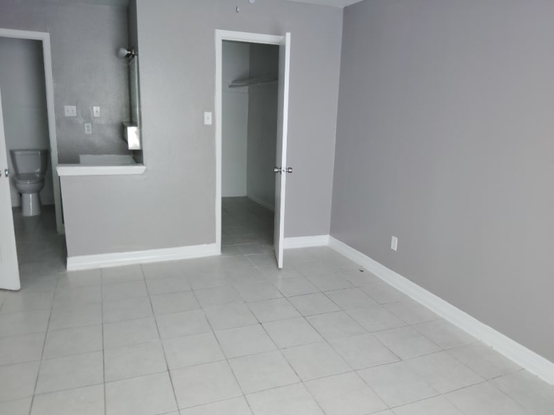 Building Photo - 10110 Forum Park Dr