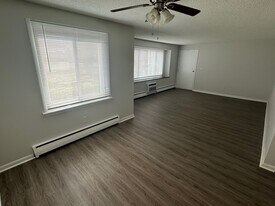 Building Photo - 230 S Water St