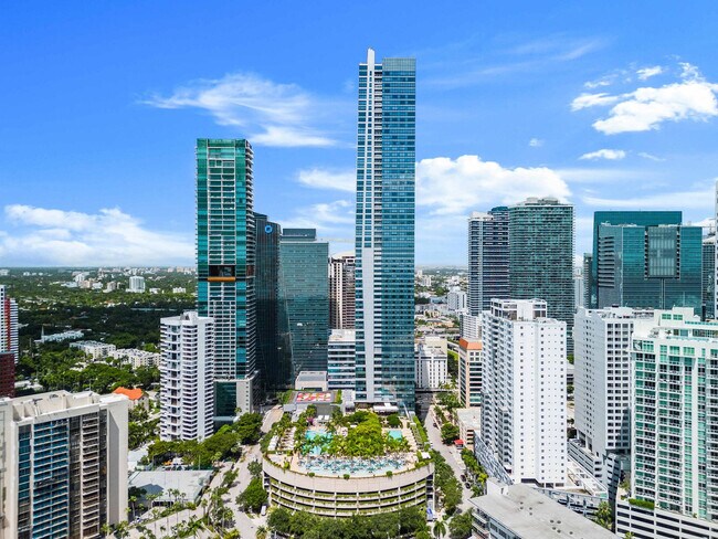 Building Photo - 1441 Brickell Ave