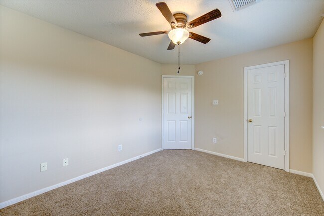 Building Photo - 4219 Margate Dr