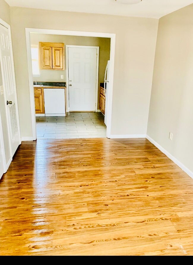 Building Photo - 4005 County Rd 34