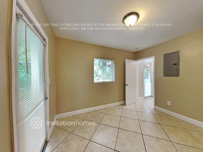 Building Photo - 1931 NE 43rd Ct