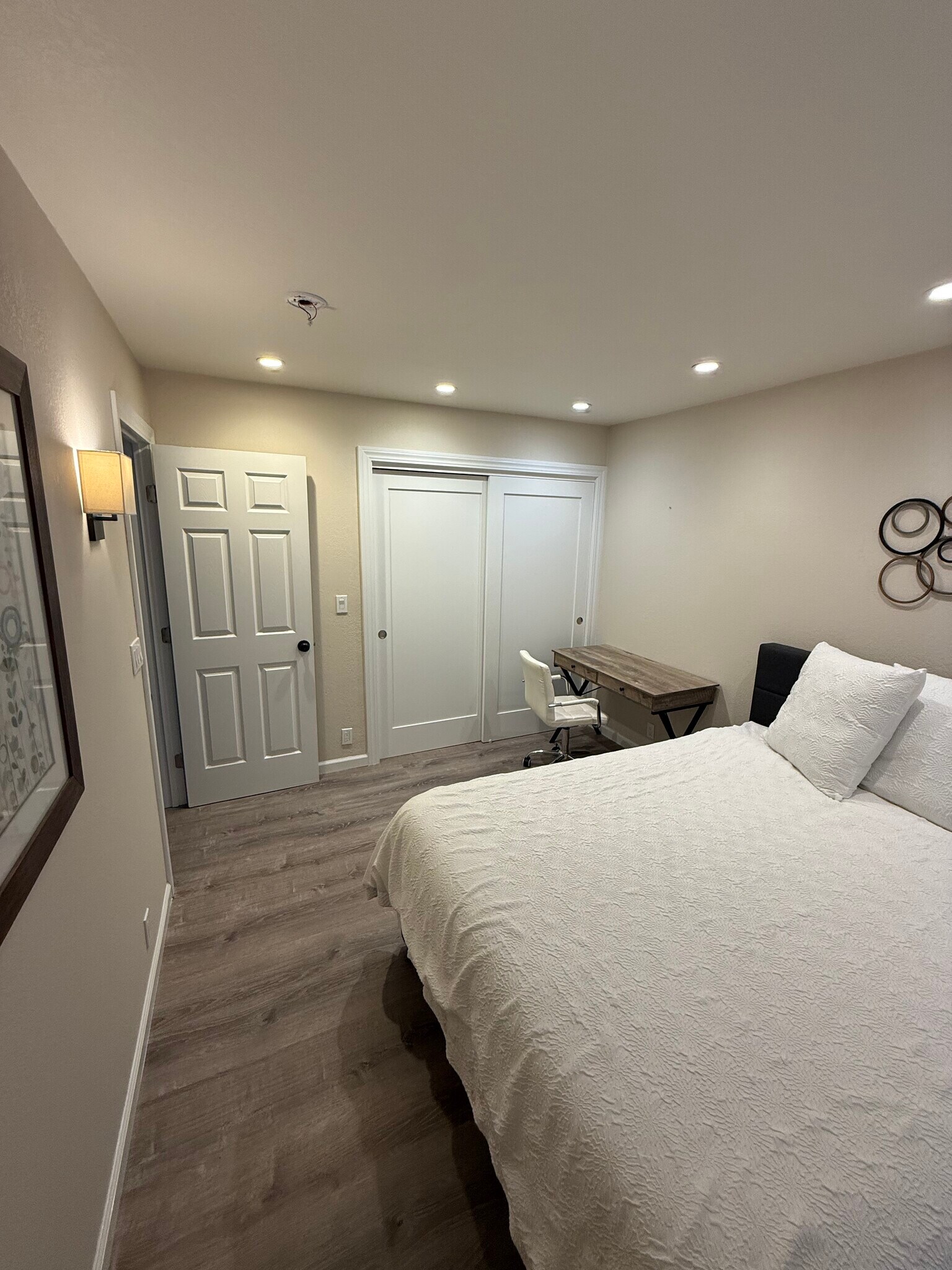 Building Photo - 779 Hamilton Dr