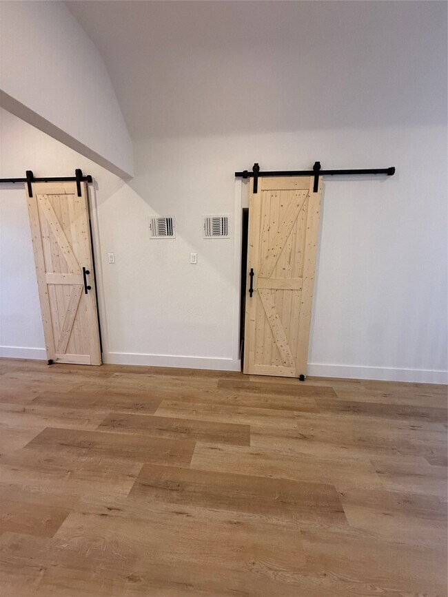 Building Photo - 1118 Wyoming St