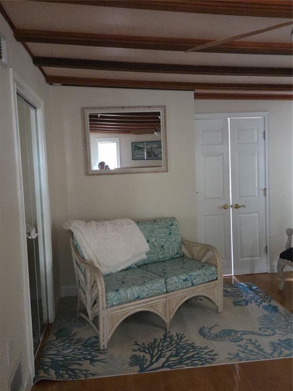 Building Photo - 507 Lakeshore Dr