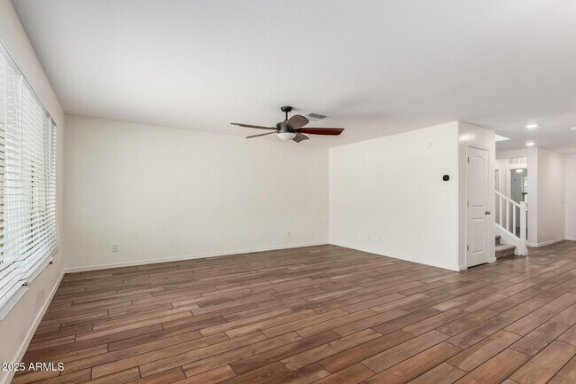 Building Photo - 25548 W Euclid Ave