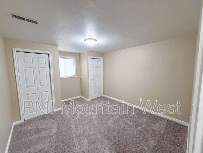 Building Photo - 678 S 650 W