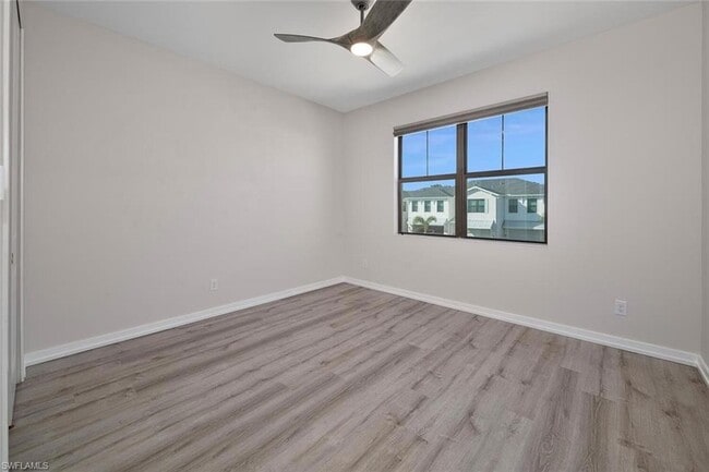 Building Photo - 13010 Pembroke Dr
