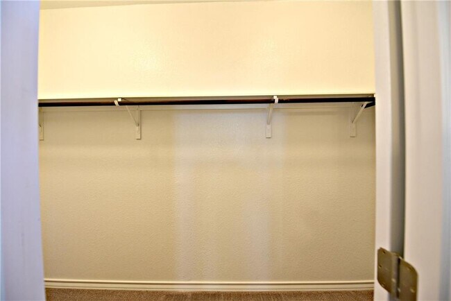 Building Photo - 544 John Muir Trl