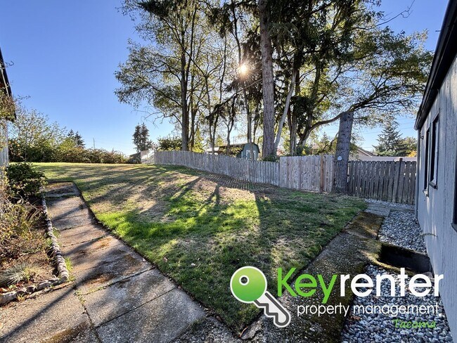 Building Photo - Charming 2 Bedroom Home for Rent in Tacoma...