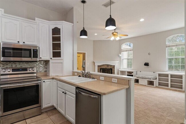Building Photo - 6019 SW 89th Terrace