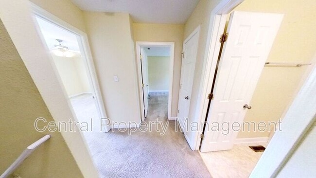 Building Photo - 108 Silverbrook Drive