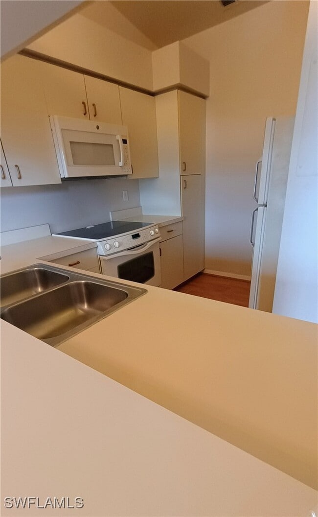 Building Photo - 13247 Whitehaven Ln