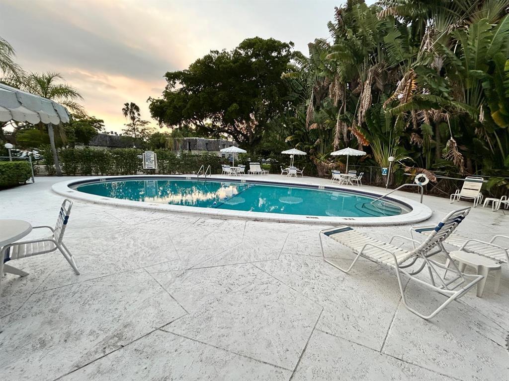 Building Photo - 3115 Oakland Shores Dr
