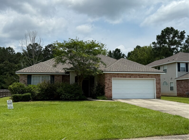 Primary Photo - 474 JJ Ln