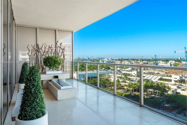 Building Photo - 9705 Collins Ave